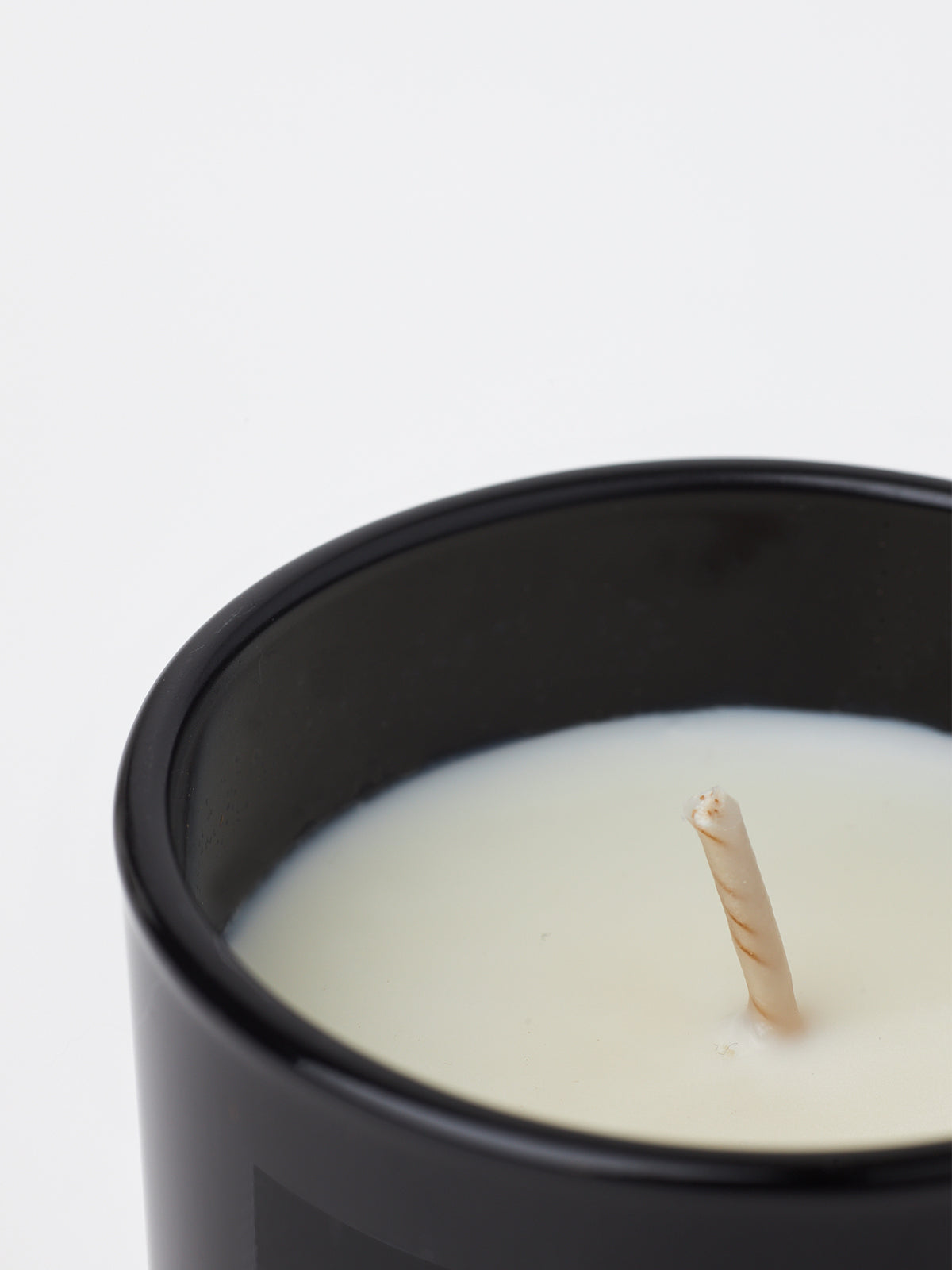 Detailed shot of BENCH COFFEE CO. scented candle