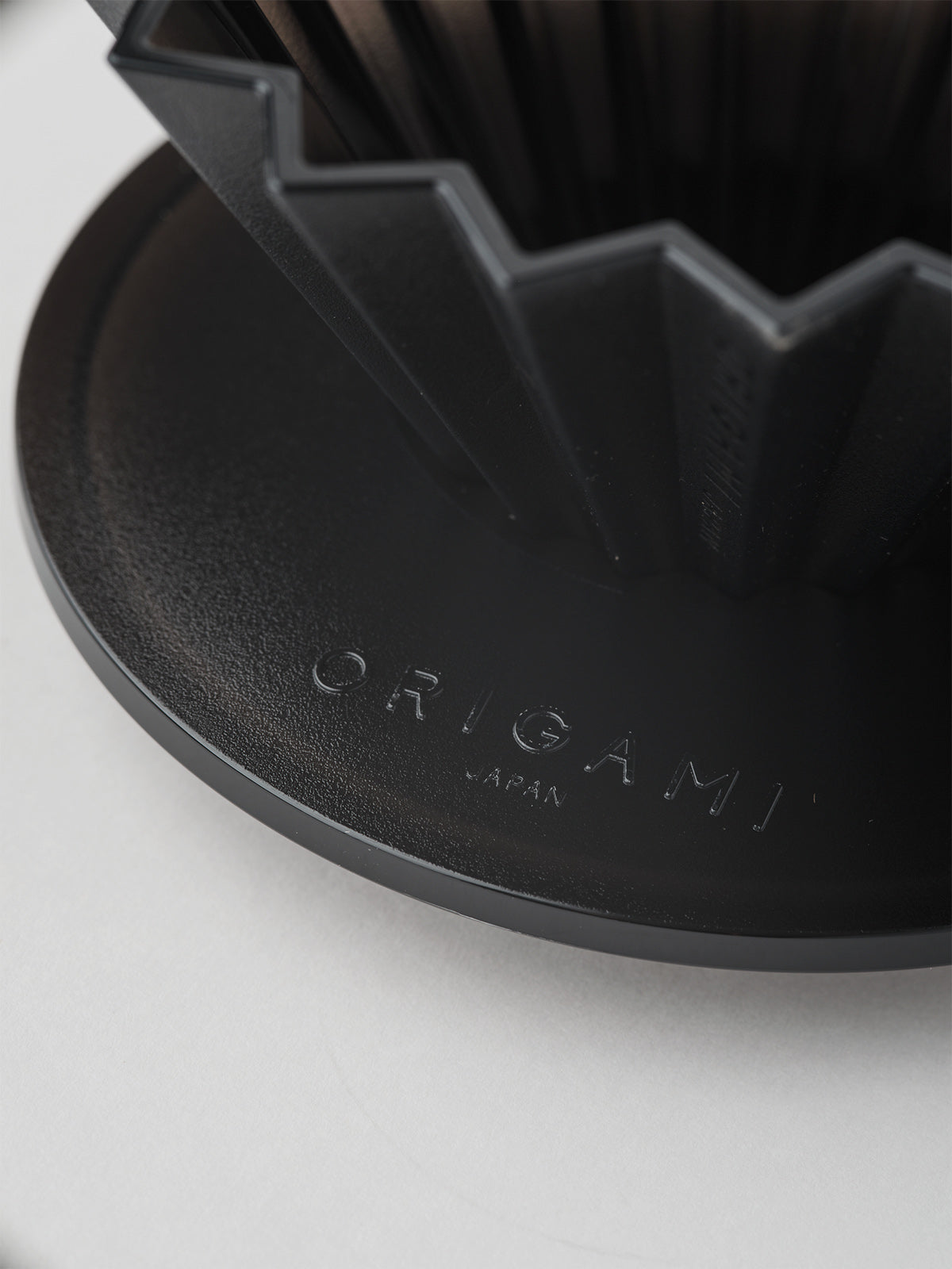 ORIGAMI Air Black – BENCH COFFEE CO.