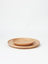 Load image into Gallery viewer, Natural Maple Plate by Taffeta in small and larger size
